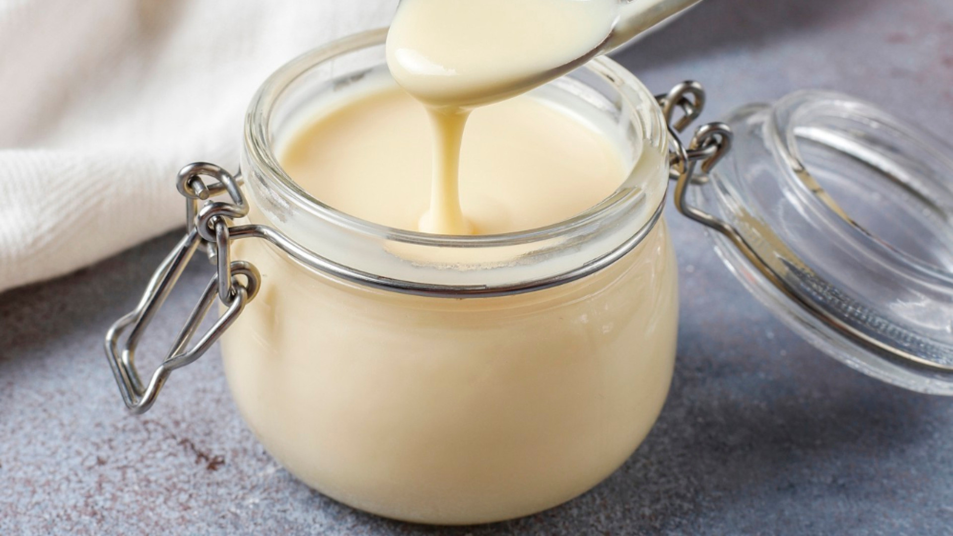 Le bonheur en pots : pourquoi adopter la confiture de lait dans vos repas ?
